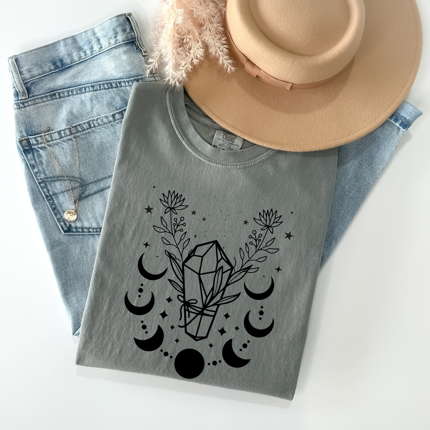 Discover everyday style with our curated t-shirt collection—designed for comfort, expression, and effortless vibes in every stitch.