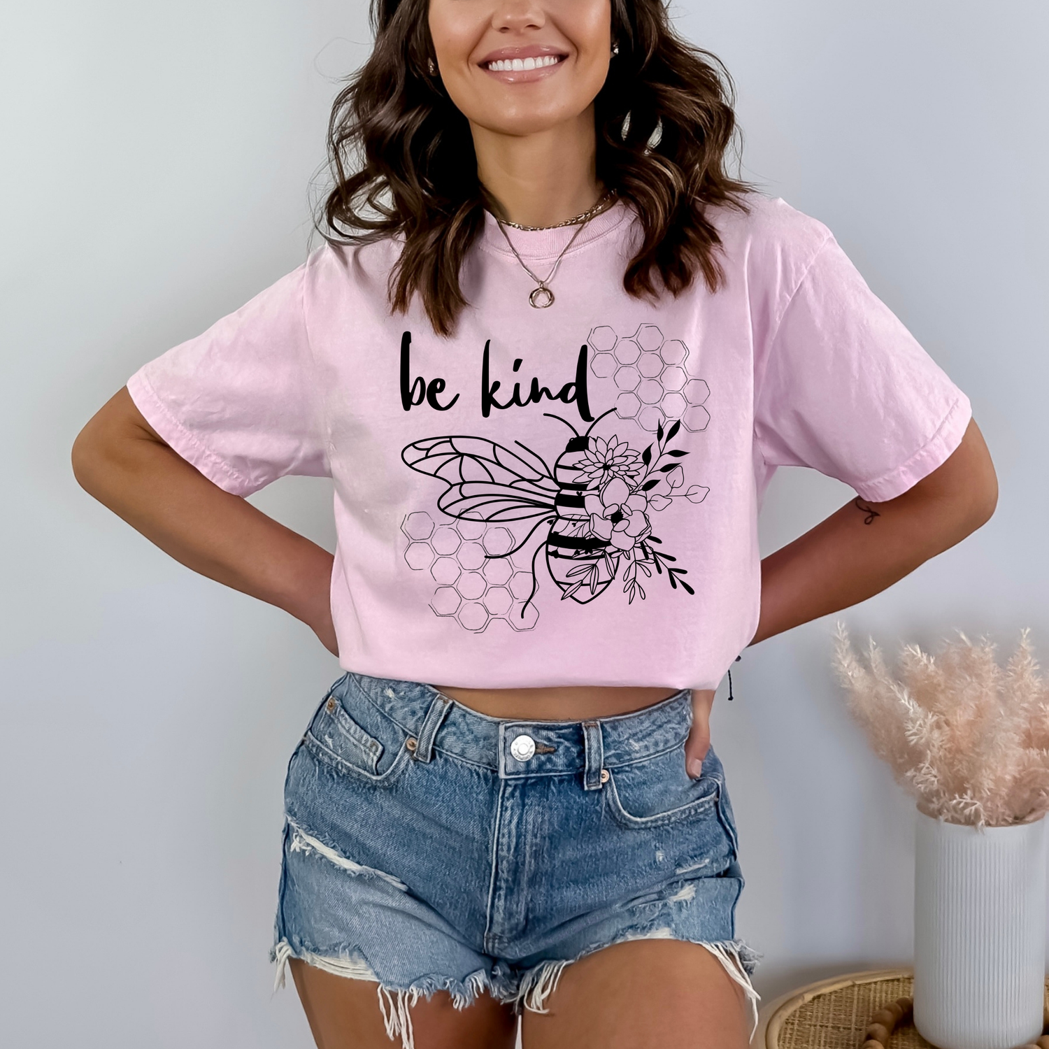 Be Kind Floral Bee T-shirt