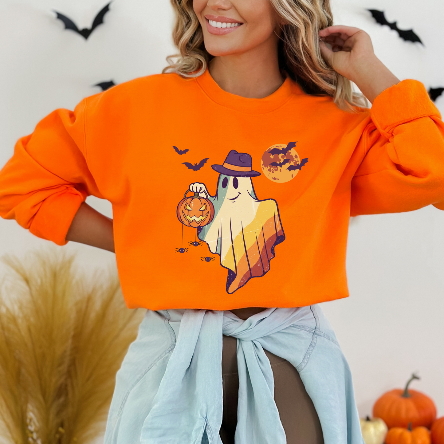 Moonlight Ghost Vintage Halloween T-Shirt